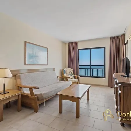 Con Parking Privado En El Paseo Maritimo De Apart-hotel Fuengirola